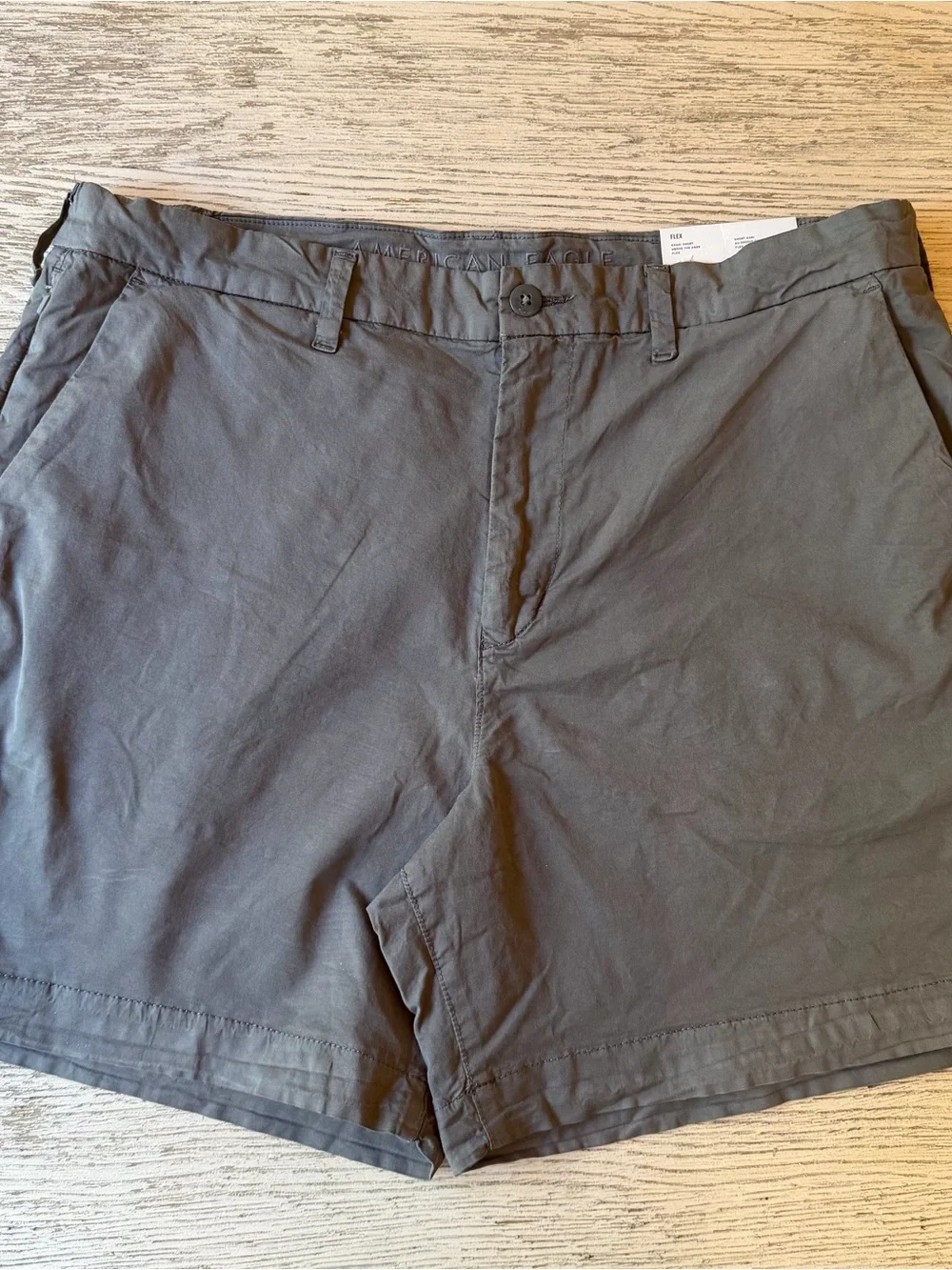 American Eagle Flex Khaki Shorts Men’s 36 Gray Stretch Flat Front NWT